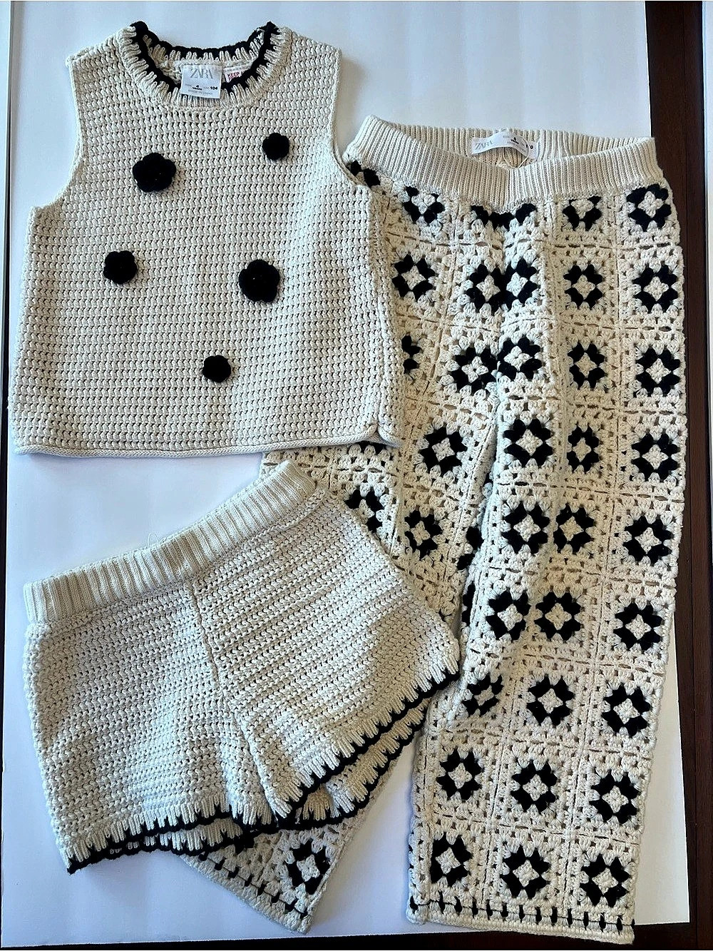 Zara Girls Crochet Matching Set Cream & Black Size 4T Like New